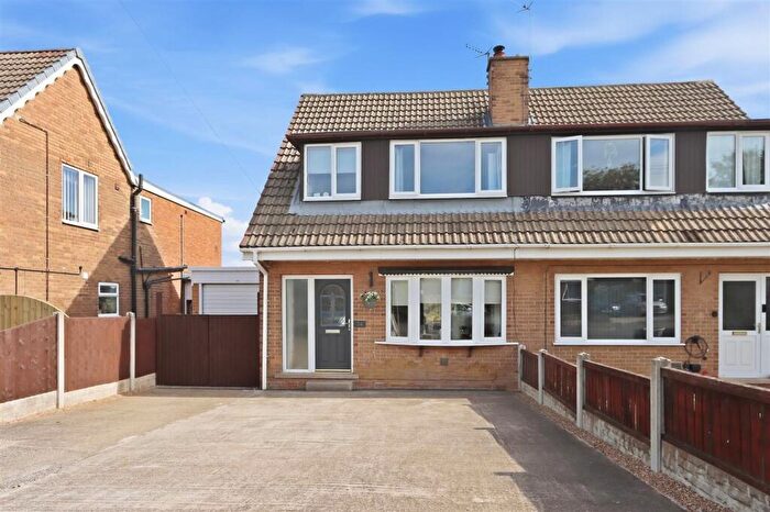 3 Bedroom Semi-Detached House For Sale In St. Peters Close, Duckmanton, S44