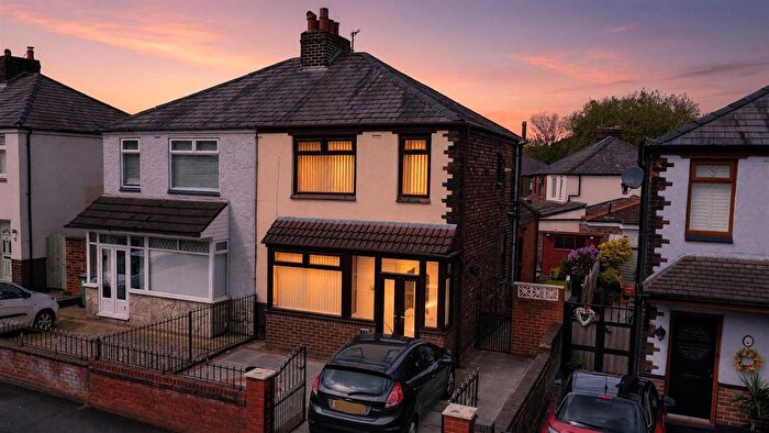 2 Bedroom Semi-Detached House For Sale In St Lukes Road, St Helens, WA10