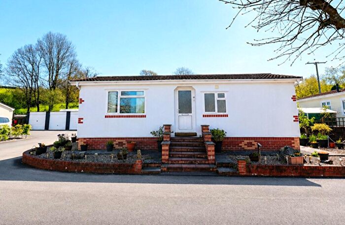 2 Bedroom Bungalow For Sale In Mill On The Mole Residential Park, South Molton, Devon, EX36