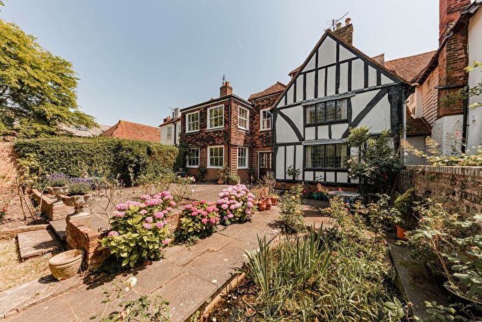 7 Bedroom Terraced House For Sale In Court Street, Faversham, ME13