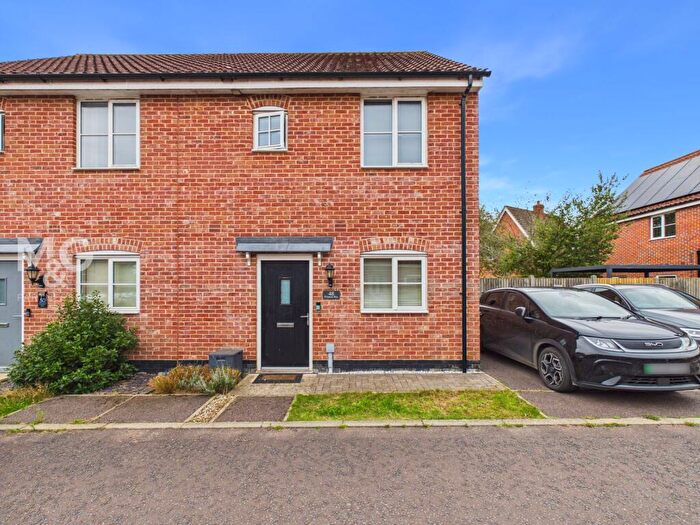 2 Bedroom Semi-Detached House For Sale In Simpson Way, Barrow, IP29