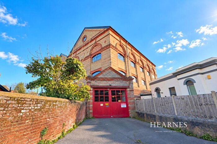 2 Bedroom Apartment For Sale In Seamoor Road, Westbourne, Bournemouth, BH4
