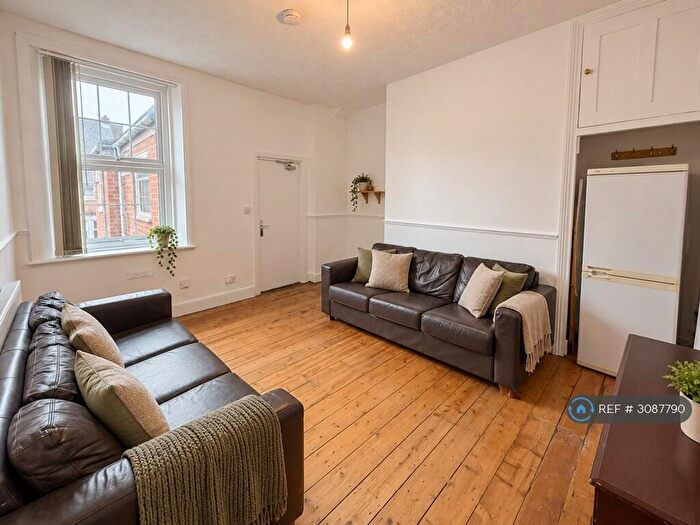 5 Bedroom Terraced House To Rent In Dilston Road, Newcastle Upon Tyne, NE4