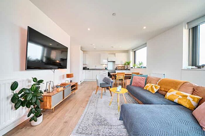 2 Bedroom Flat For Sale In Hops House, Walthamstow, London, E17