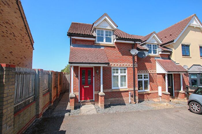 2 Bedroom End Of Terrace House To Rent In Heasman Close, Newmarket, CB8