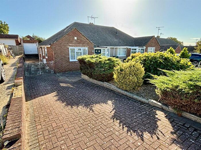 3 Bedroom Semi-Detached Bungalow For Sale In Coombe Road, Hoo, Rochester, ME3