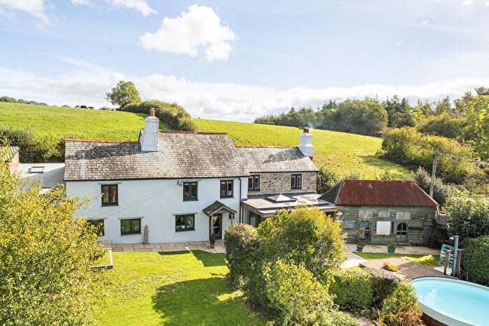 4 Bedroom Detached House For Sale In Stoke Climsland, Callington, PL17