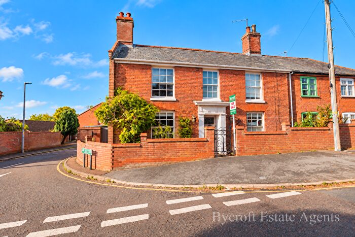 3 Bedroom End Of Terrace House For Sale In Black Street, Martham, NR29