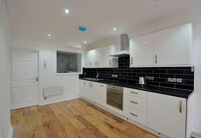 1 Bedroom Flat To Rent In Quarry Street, Guildford, GU1