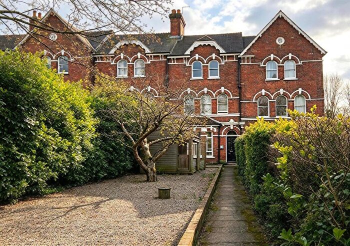 6 Bedroom Terraced House To Rent In Clifton Hill, Exeter, EX1