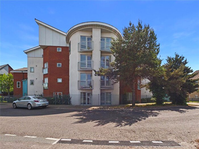2 Bedroom Apartment For Sale In Fen Bight Circle, Ipswich, Suffolk, IP3