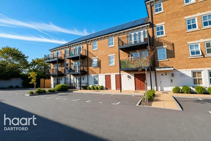 1 Bedroom Apartment For Sale In Sayers Way, Erith, DA8