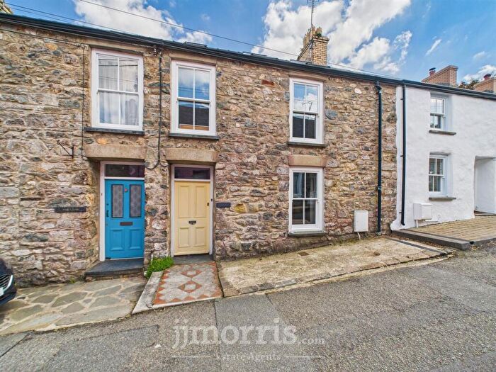 4 Bedroom Terraced House For Sale In LLysfair, Upper St Mary's Street, Newport, SA42
