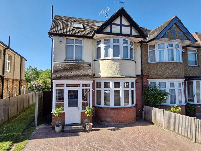 5 Bedroom Semi-Detached House For Sale In Southfield Park, Harrow, HA2
