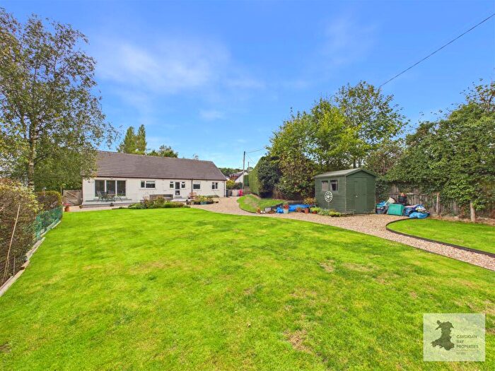 4 Bedroom Detached Bungalow For Sale In Drefach Felindre, Llandysul, SA44