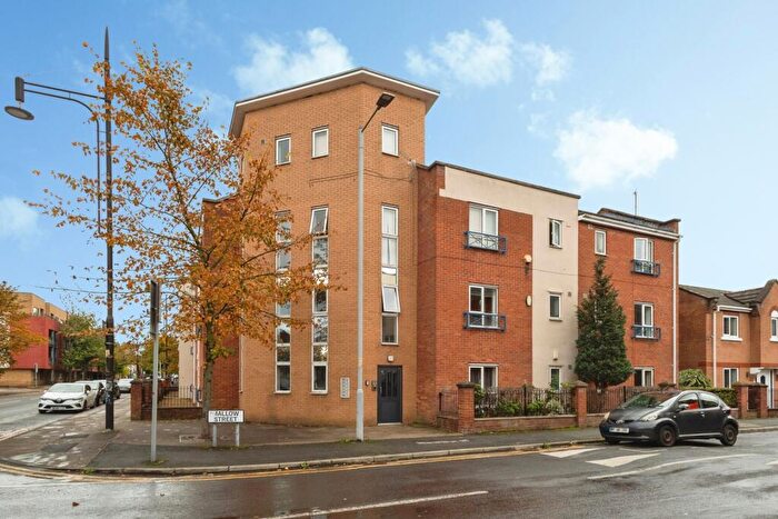 2 Bedroom Flat For Sale In Mallow Street, Manchester, Lancashire, M15