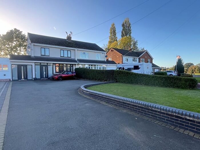 3 Bedroom Semi-Detached House For Sale In Wood Hayes Road, Willenhall, Wolverhampton, WV11