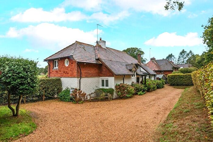 4 Bedroom Detached House To Rent In Parklands, Shere, GU5