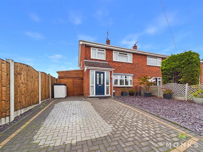 3 Bedroom Semi-Detached House For Sale In Westbury Road, Heath Farm, Shrewsbury, SY1