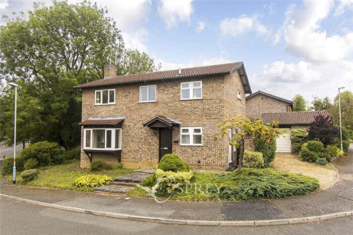4 Bedroom Detached House For Sale In Wyatt Way, Oundle, Northamptonshire, PE8