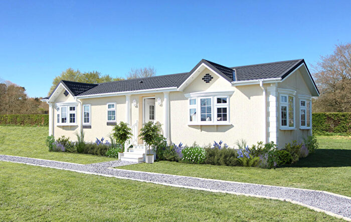 2 Bedroom Park Home For Sale In Clacton-on-Sea, Essex, CO16
