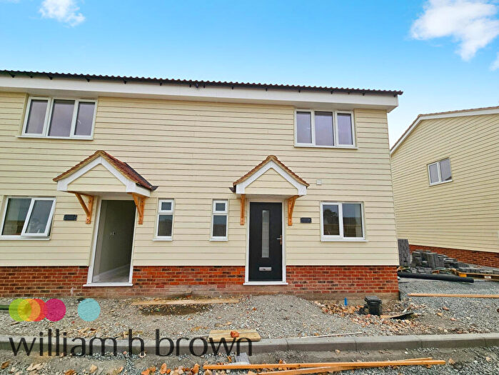 2 Bedroom House To Rent In Chestnut Grove, Southminster, CM0