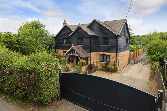 3 Bedroom Detached House For Sale In Common Road, Bluebell Hill Village, ME5