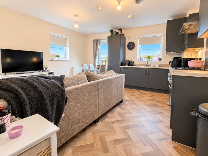 1 Bedroom Flat For Sale In Clark Drive, Bristol, BS37