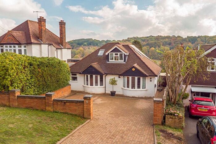 4 Bedroom Detached House For Sale In White House Lane, Wooburn Green, HP10