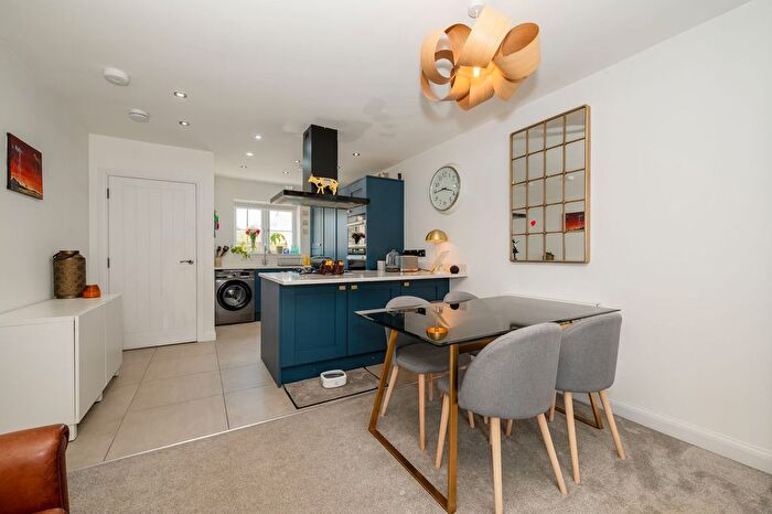 3 Bedroom End Of Terrace House For Sale In Swift Close, Bradwell, S33