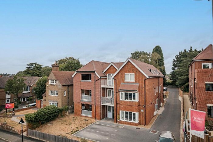 1 Bedroom Apartment For Sale In Purley Downs Road, Vena House, CR2