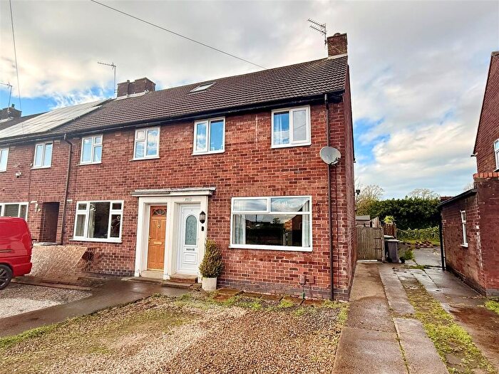 2 Bedroom Terraced House For Sale In Chapelfields Road, York, YO26