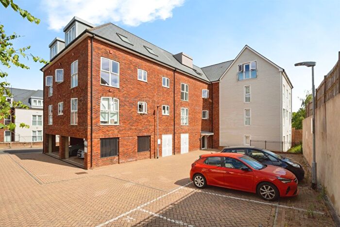 1 Bedroom Flat For Sale In The Avenue, Tunbridge Wells, TN2