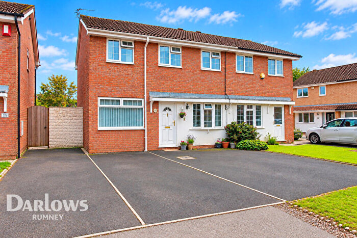 4 Bedroom Semi-Detached House For Sale In Glenrise Close, Cardiff, CF3