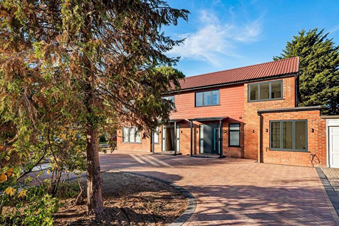 4 Bedroom Semi-Detached House For Sale In A Tiverton Road, Potters Bar, EN6
