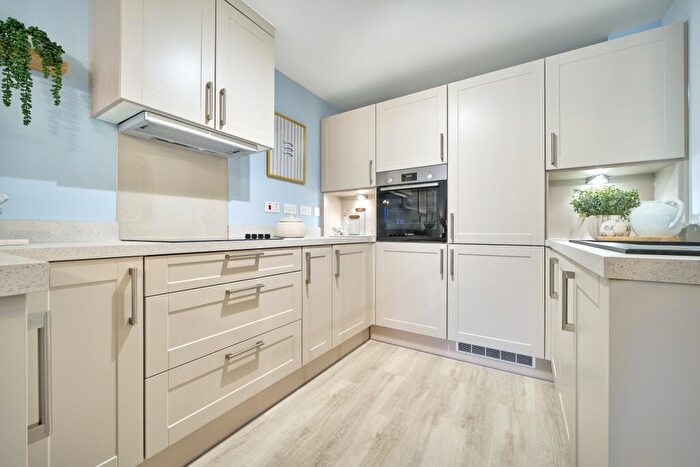 1 Bedroom Retirement Property To Rent In Brighten Road, Southend-on-Sea, Essex, SS1