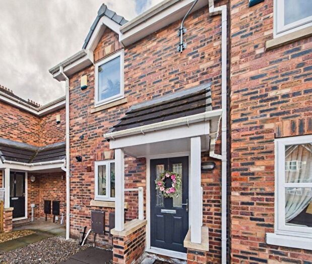 2 Bedroom Terraced House For Sale In Meremanor, Worsley, Manchester, M28