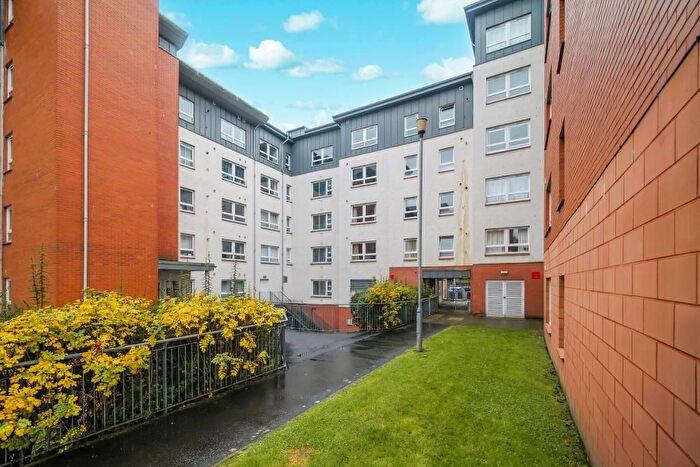 2 Bedroom Flat For Sale In Whitehill Place, Dennistoun, G31