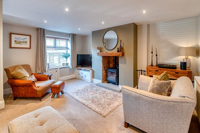 2 Bedroom End Of Terrace House For Sale In Farriers Cottage, Shawclough Road, OL12