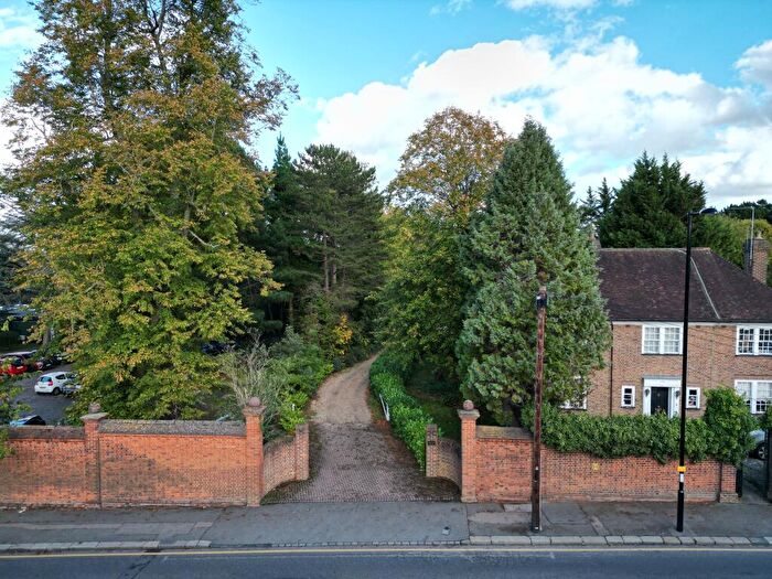 Property For Sale In Shirley Court Cottages, Upper Shirley Road, London, CR0