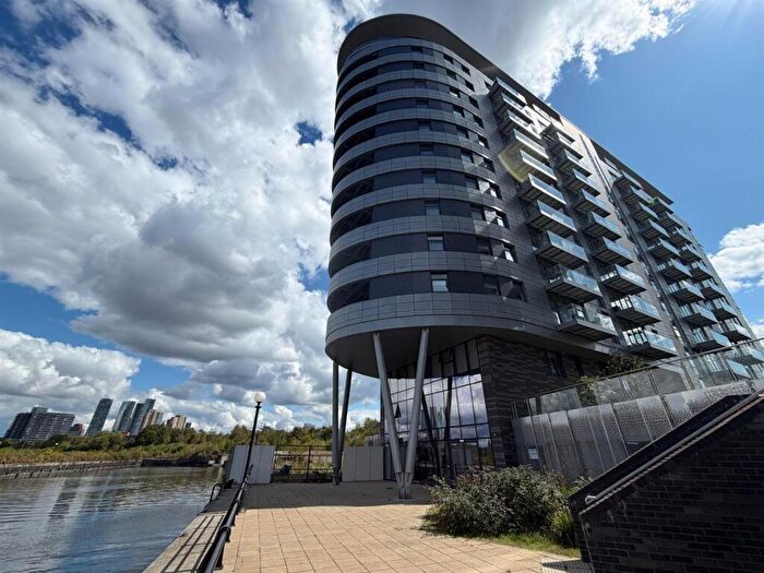 1 Bedroom Apartment To Rent In Manchester Waters, Pomona Strand, Old Trafford, Manchester, M16