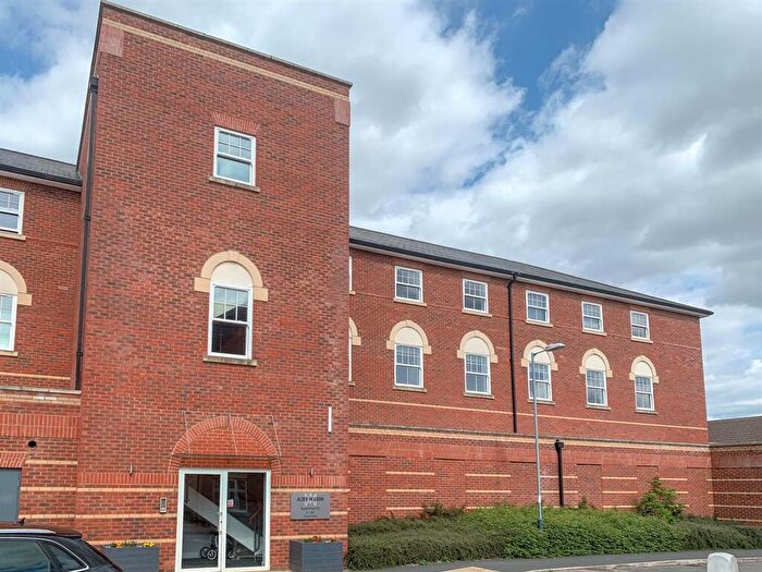 1 Bedroom Flat To Rent In Alder Meadow, Warwick, CV34