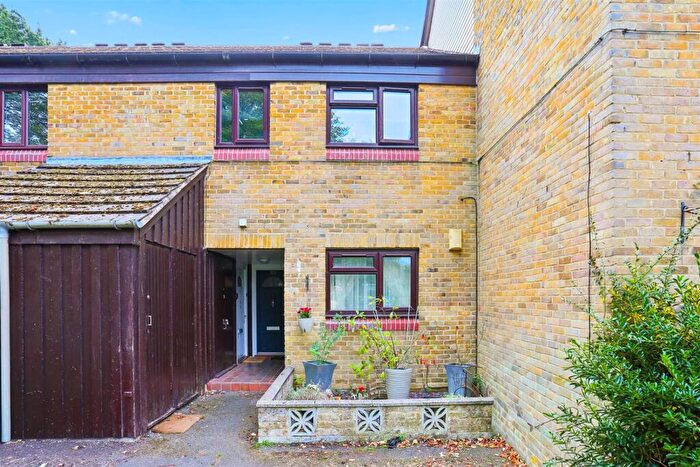 1 Bedroom Maisonette For Sale In Culvers Retreat, Carshalton, SM5