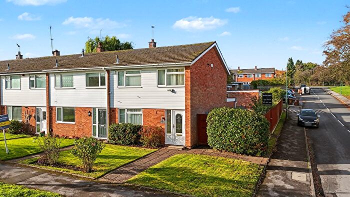 3 Bedroom End Of Terrace House For Sale In Nethercote Gardens, Shirley, Solihull, B90