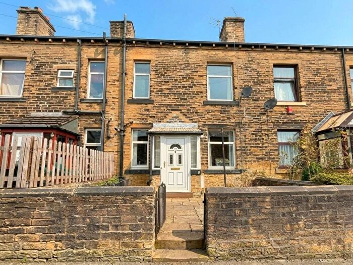 2 Bedroom Terraced House For Sale In Oldfield Street, Halifax, HX3