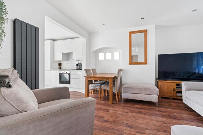 3 Bedroom Terraced House For Sale In Winchcombe Road, Carshalton, Surrey, SM5