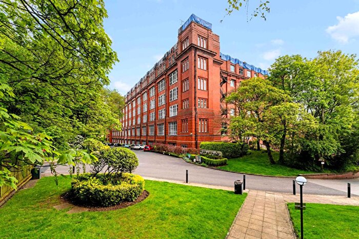 2 Bedroom Property For Sale In Blackburn Road, Bolton, BL1