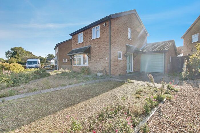 3 Bedroom Detached House For Sale In Cherrywood Avenue, March, PE15