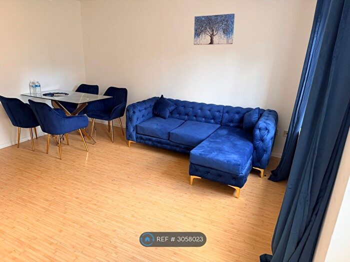 2 Bedroom Terraced House To Rent In Jade Close, London, E16