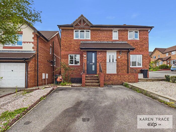 2 Bedroom Semi-Detached House For Sale In Manor View, Par, PL24